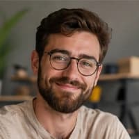 Professionnel qui utilise BotSEO